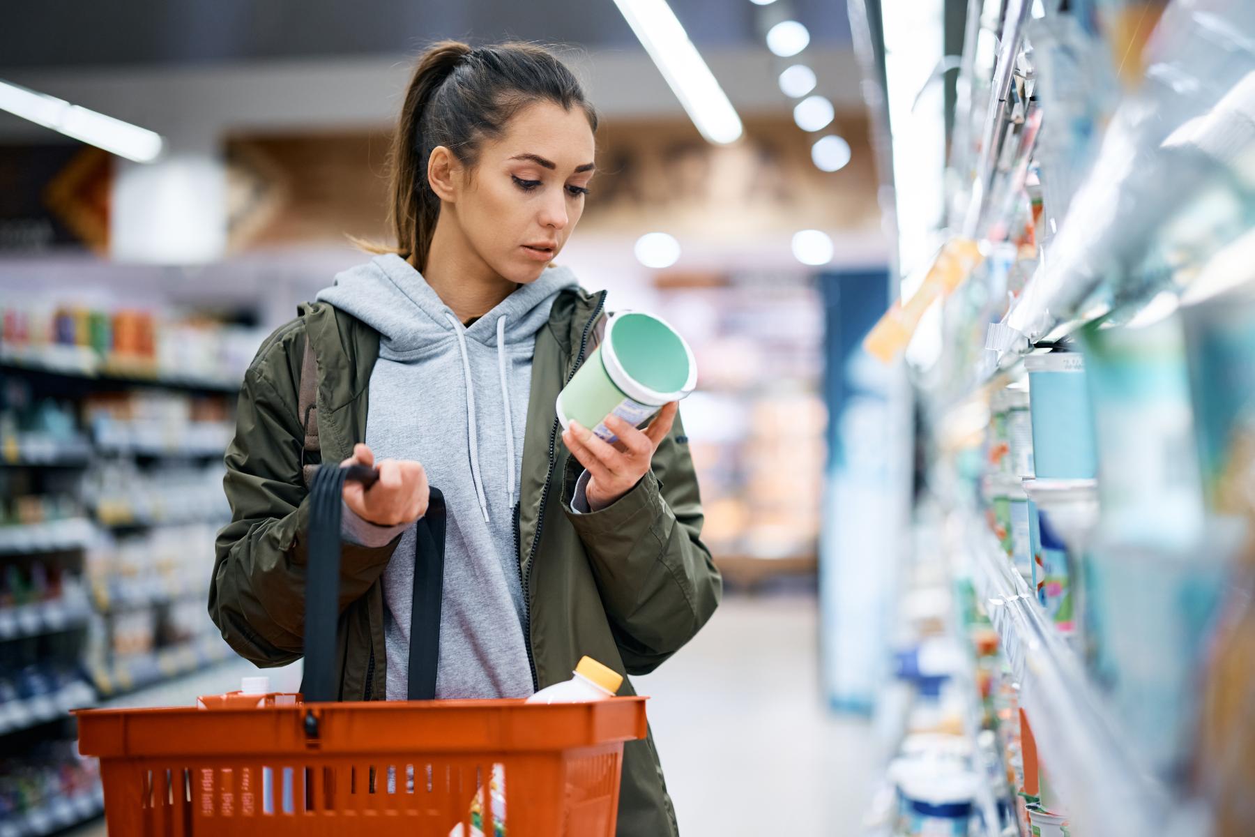 Reading nutrition label